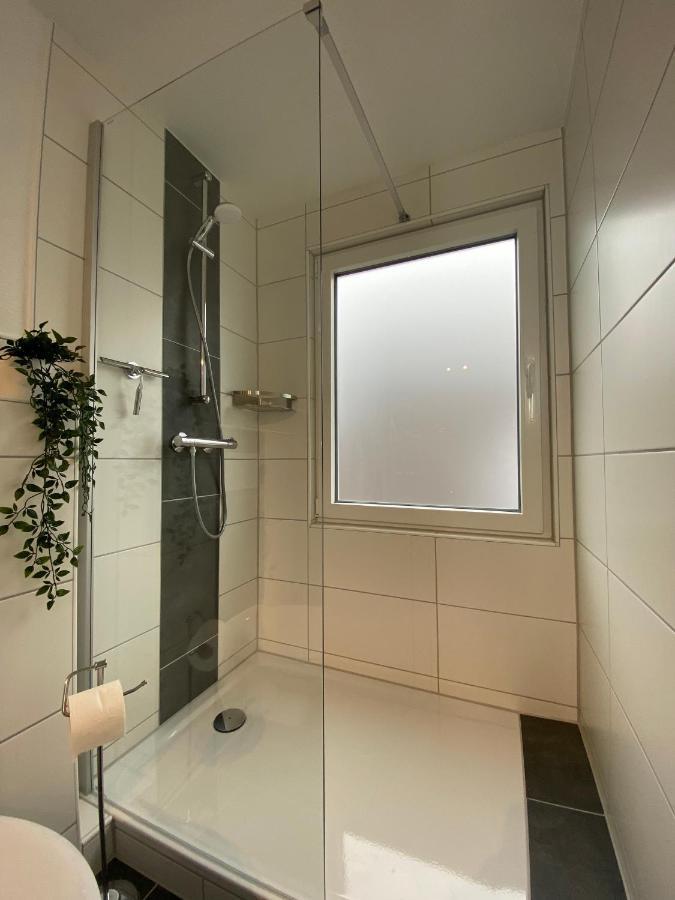 Charmante Altbauwohnung An Der Kesselschleuse 3 Emden Eksteriør bilde