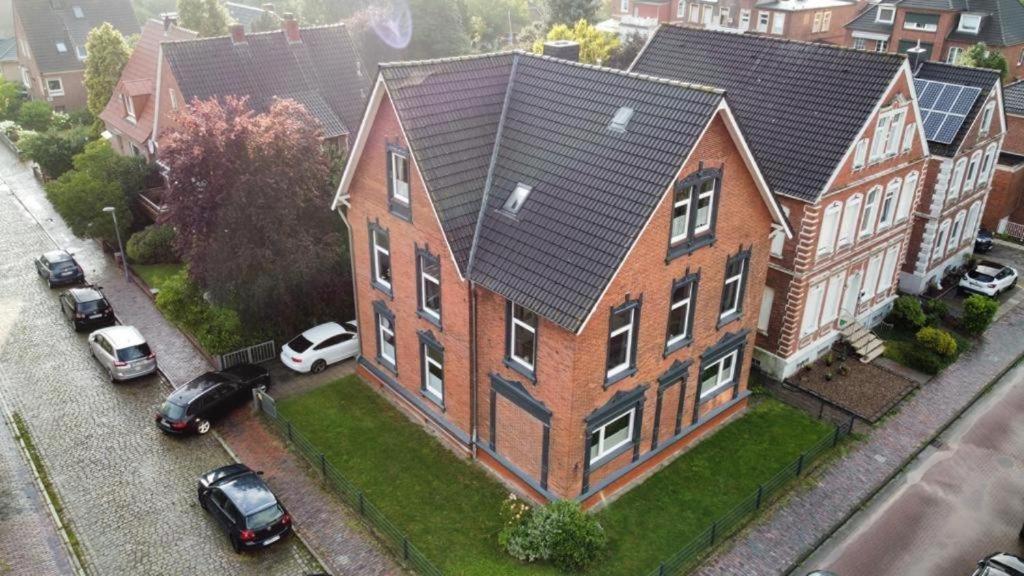 Charmante Altbauwohnung An Der Kesselschleuse 3 Emden Eksteriør bilde