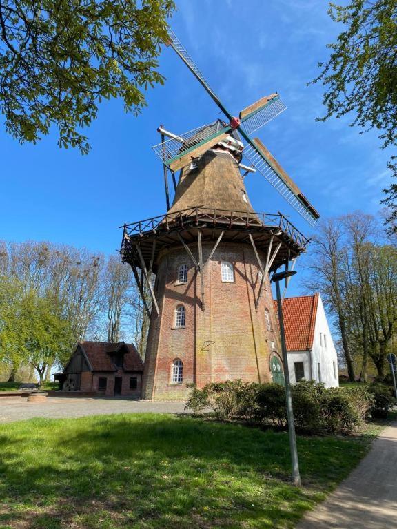 Charmante Altbauwohnung An Der Kesselschleuse 3 Emden Eksteriør bilde